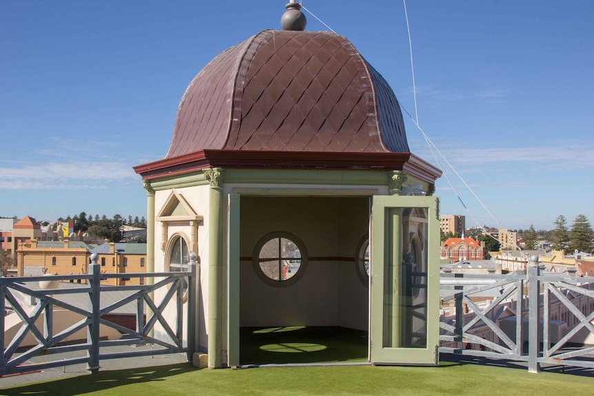 The turret and roof-top space on the National Hotel, Fremantle