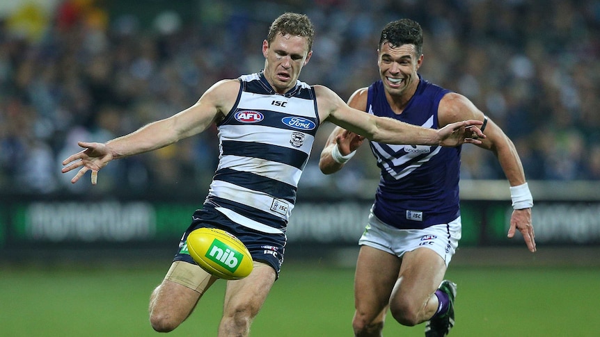 Selwood escapes Crowley's pressure