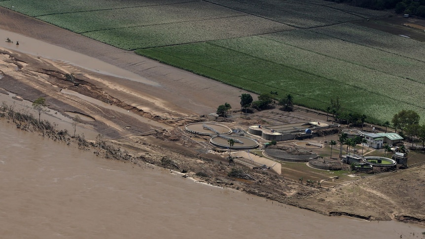 Millbank Water Treatment plant and the destruction along the banks of the Burnett River in January 2013.