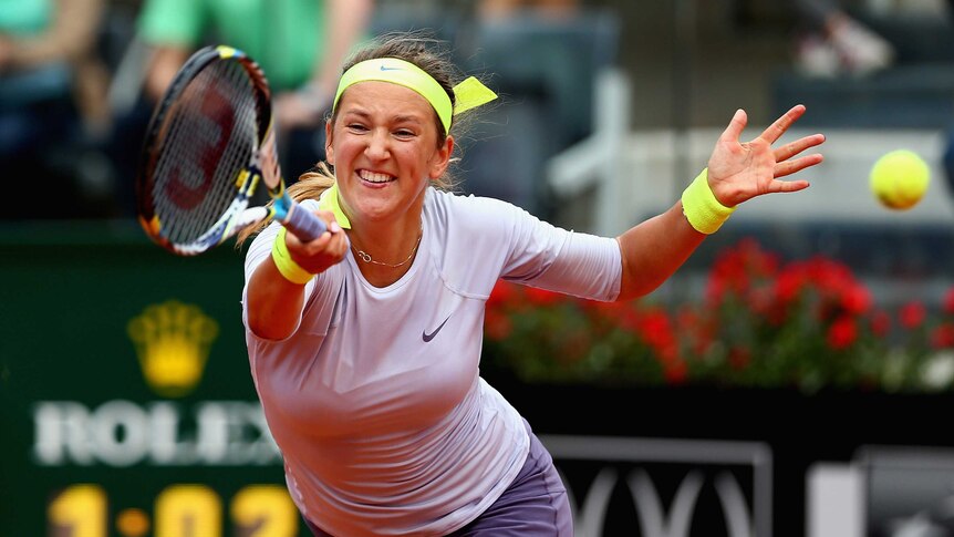 Azarenka powers past Errani