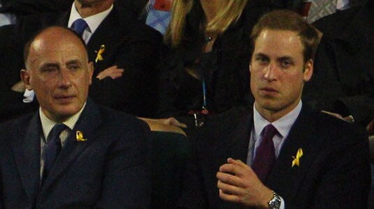 Prince William watches Federer play