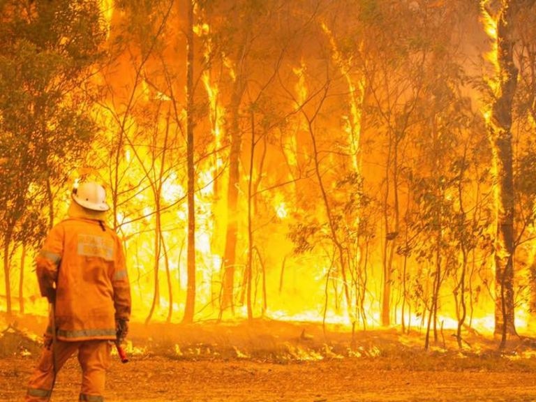 QFES footage of fire crews battling the Tinnanbar and Deepwater bushfires.