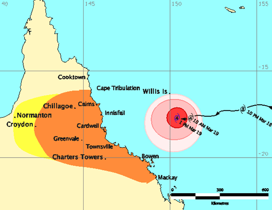 Far north Qld braces for massive Cyclone frontage - ABC News