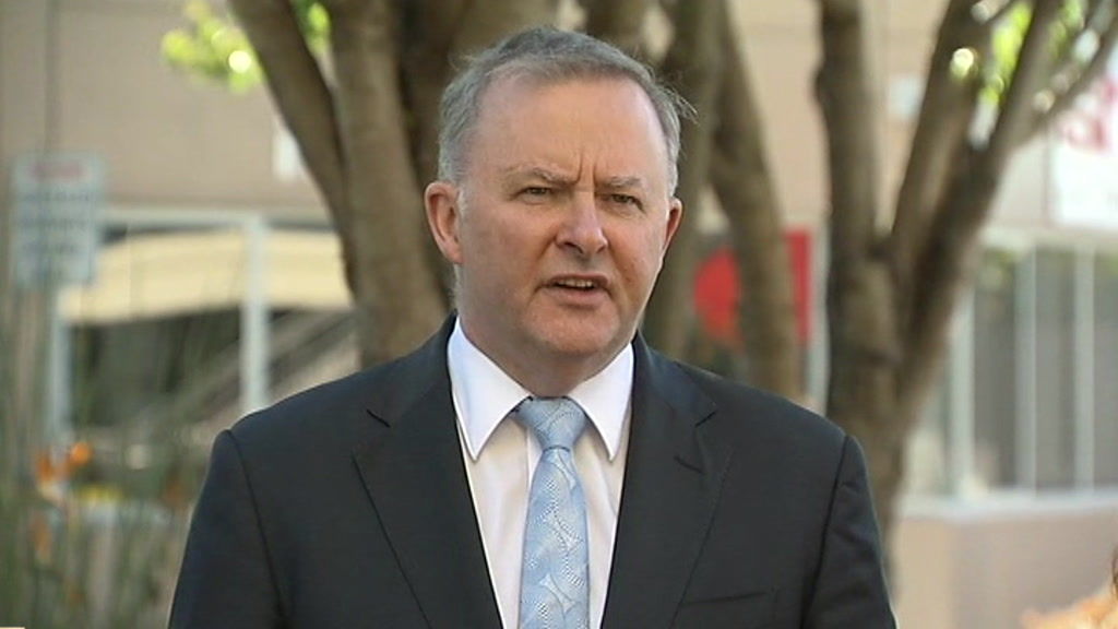 Labor stands by security agencies after Keating's China comments - ABC News