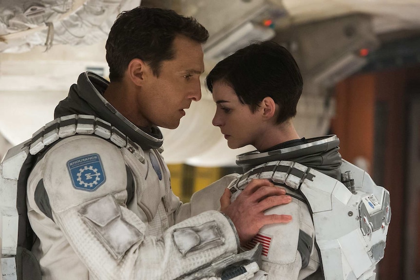 Matthew McConaughey and Anne Hathaway in Interstellar