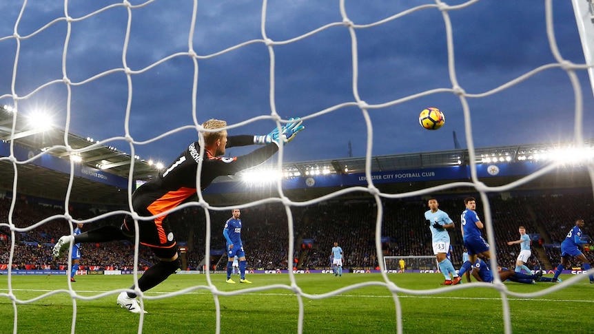Kevin de Bruyne scores for Manchester City against Leicester