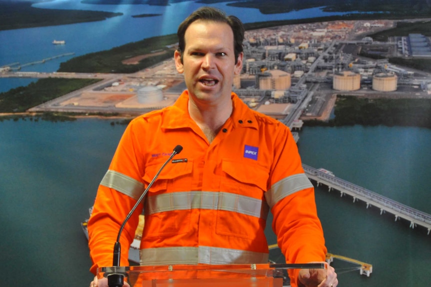 Matt Canavan wears an orange jumpsuit as he speaks