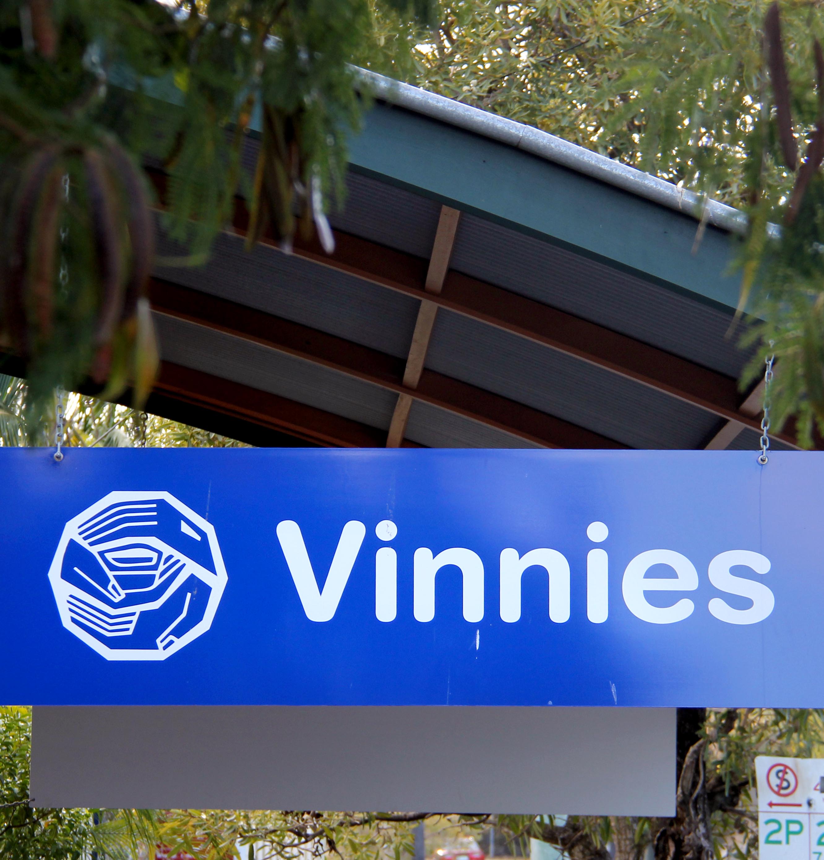 A sign that reads "Vinnies".