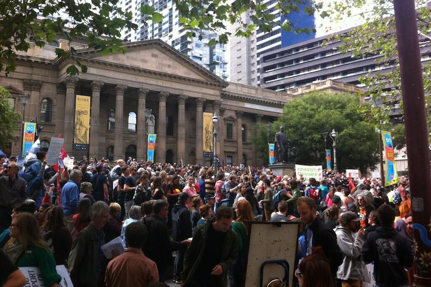 Protesters turn up in Melbourne CBD