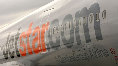 Jetstar reconsidering operations at Avalon Airport
