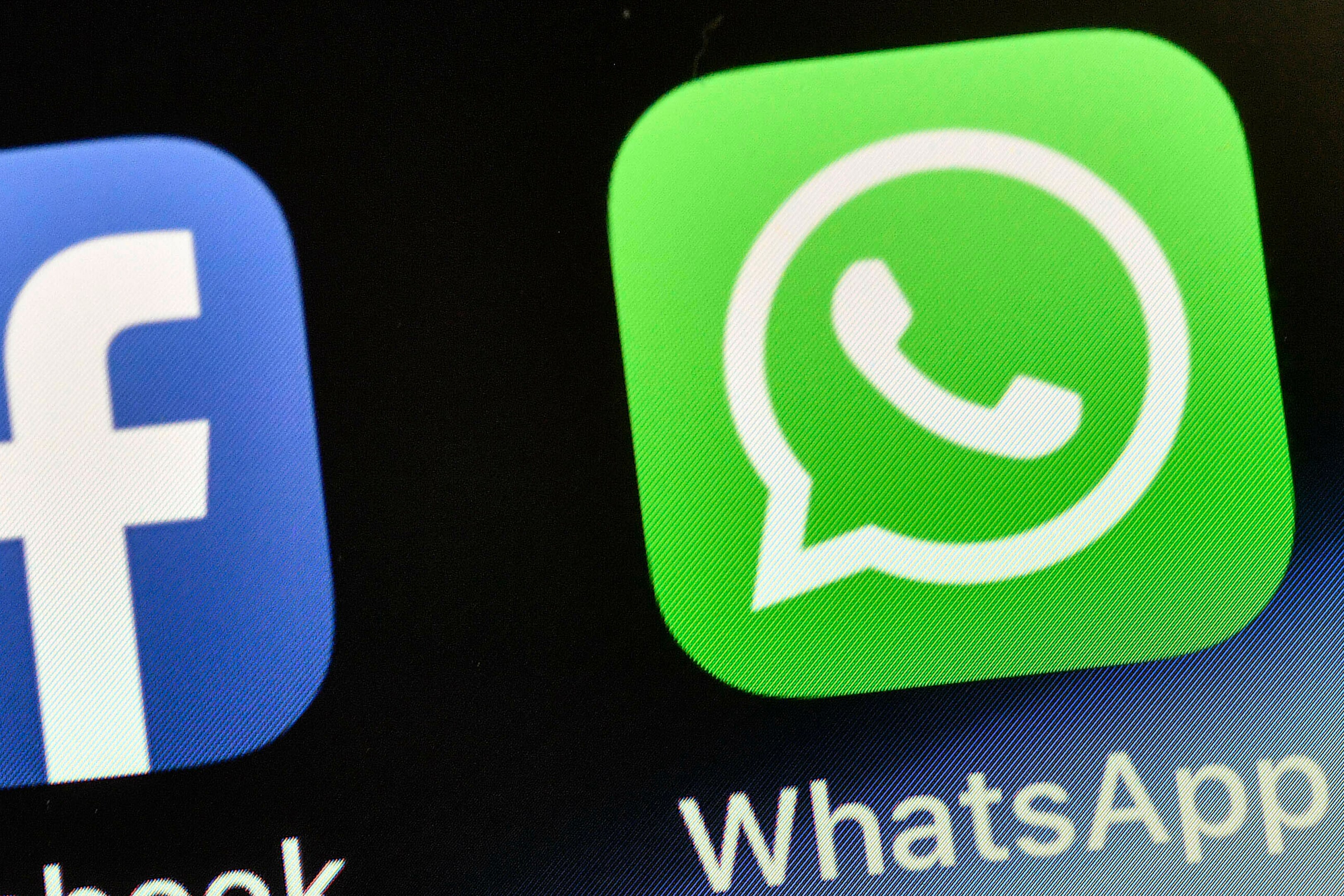 WhatsApp Messaging Service Restored After Suffering Global Outage - ABC ...