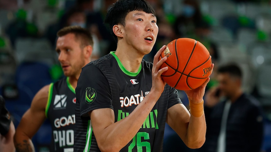 Zhou Qi Mixtape, 7'1 with skill 🦄 Zhou Qi is bringing his deep bag to the  South East Melbourne Phoenix in #NBL22, By NBL