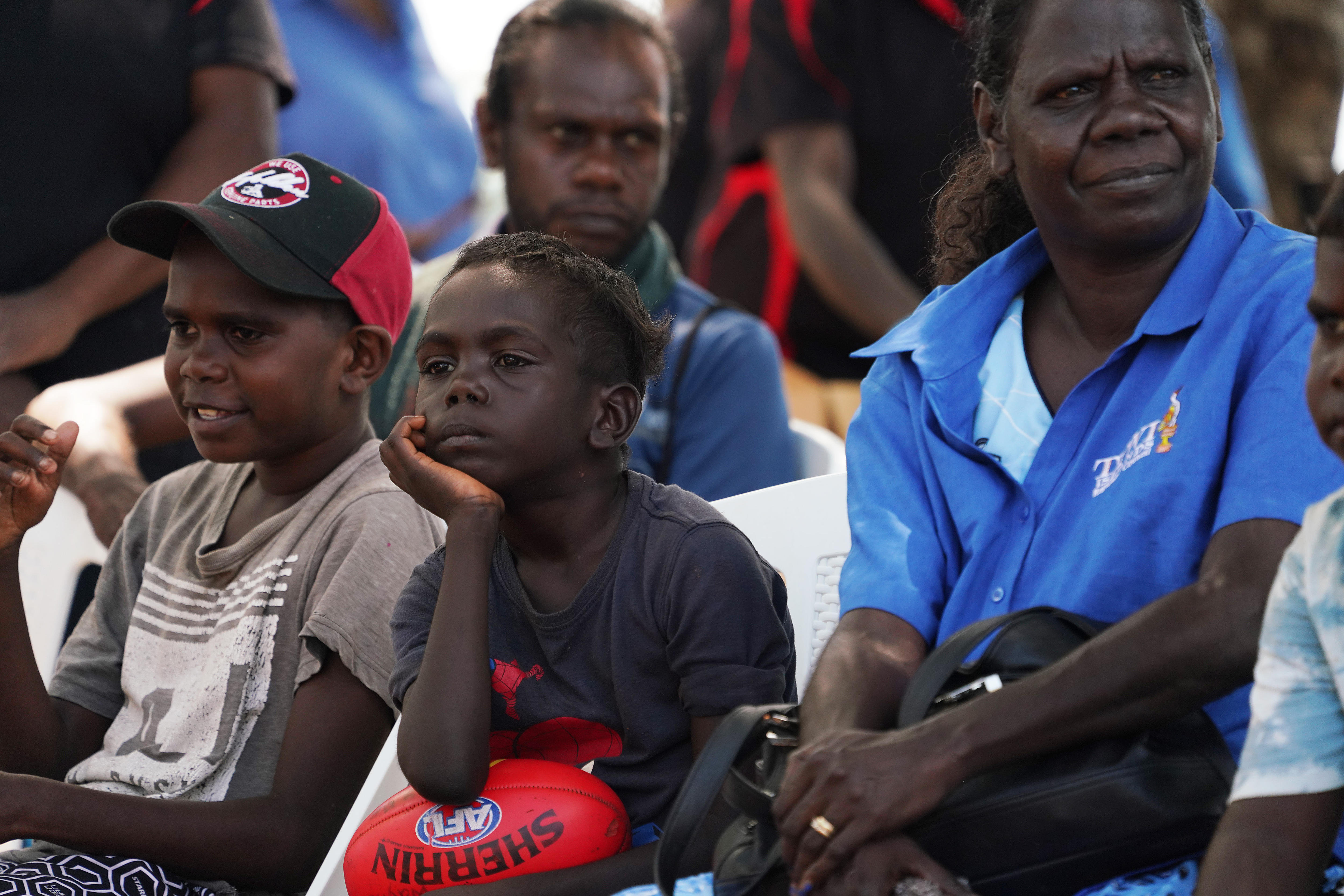 03 | A Job Guarantee For The Bottom Million - ABC listen
