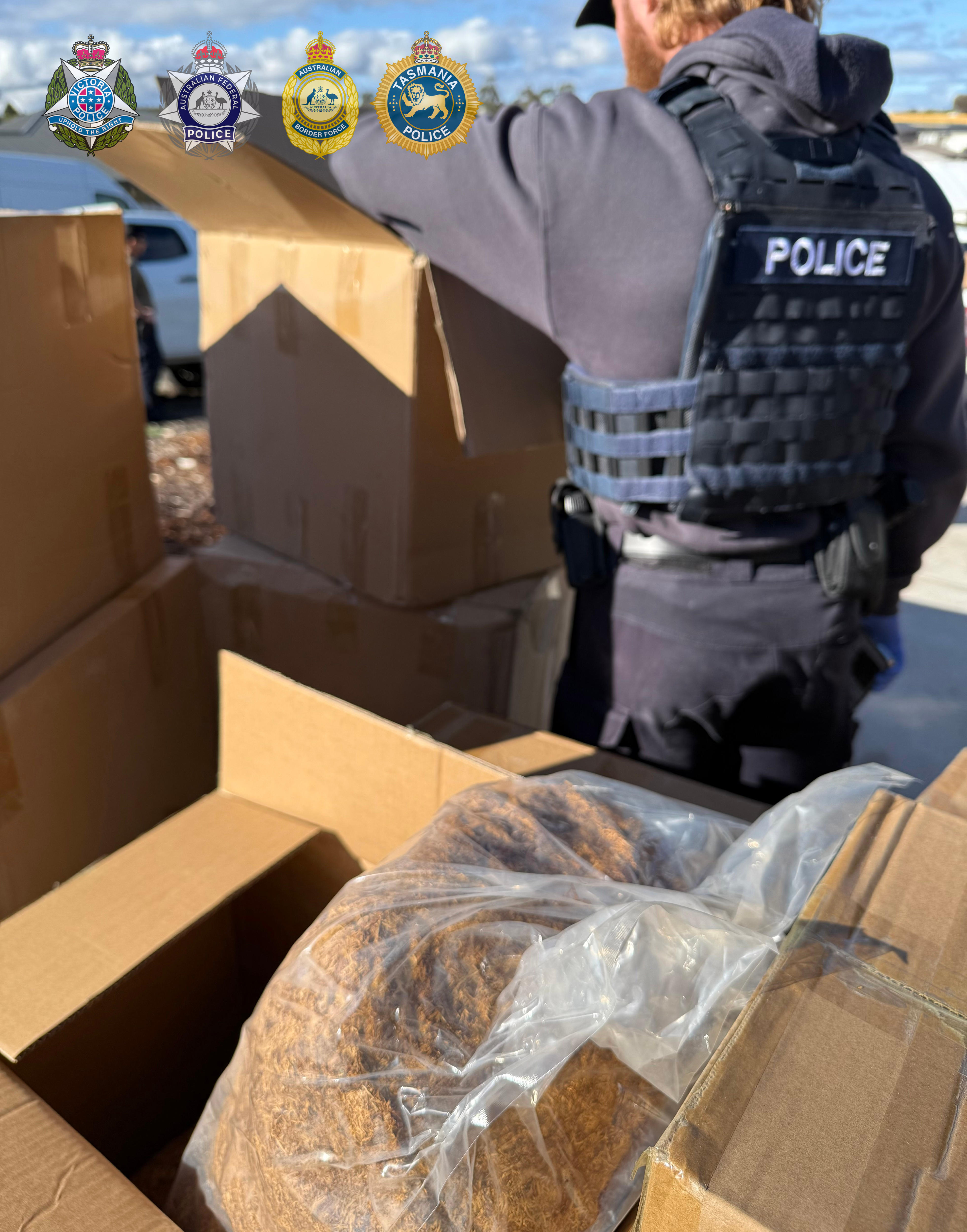 澳大利亚警方查出了非法走私的香烟等物品。