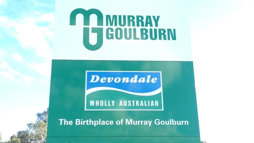 A Murray Goulburn sign out the front of a processing facility.