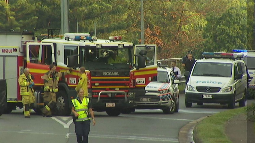 Police and fire brigade units at the Western Freeway roundabout