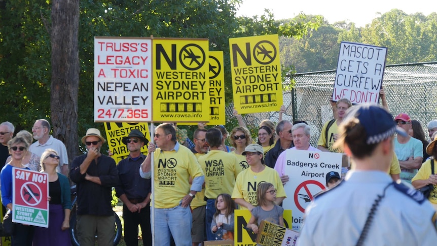 Residents protest in Glenbrook against potential aircraft noise from Badgerys Creek Airport