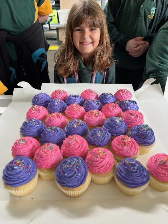 Shane's daughter cupcakes