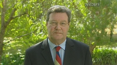 Alexander Downer says the presence of Thaksin Sinawatra in Australia is not causing tensions with Thailand. (File photo)