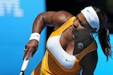 Serena Williams got herself out of an awkward position to make the semi-finals.