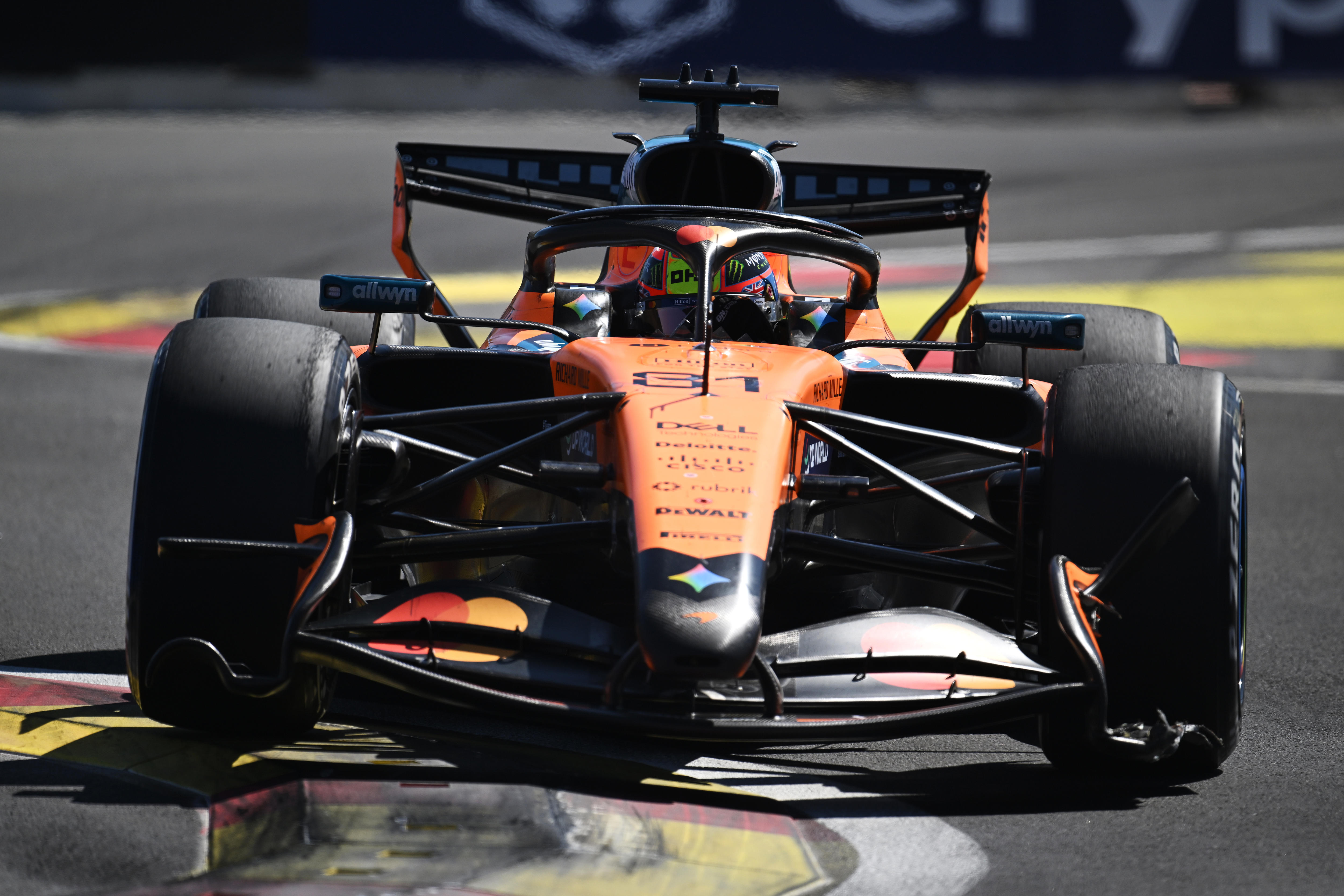 Piastri hit twice on first lap, Antonelli wins thanks to safety car luck