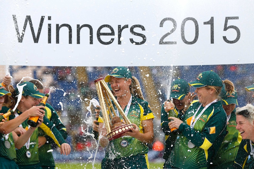 Australia wins the 2015 women's Ashes