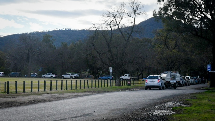 Residents queue for tests in Tamworth