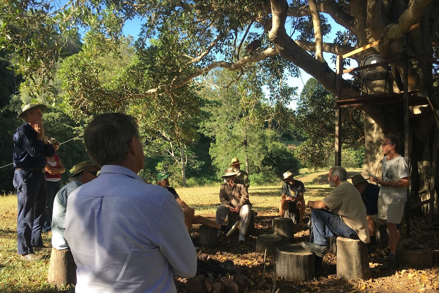 Wolfgang Lanz addresses members of the Mary Valley Country Harvest Group