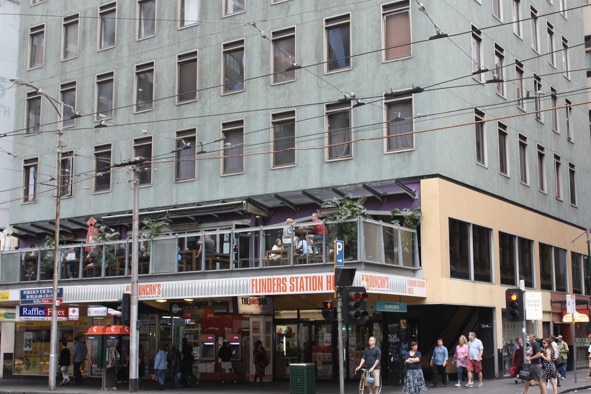 The outside of a building that houses Flinders Backpackers in Melbourne's CBD.