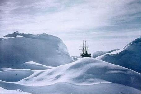 Frank Hurley photo from Shackleton voyage