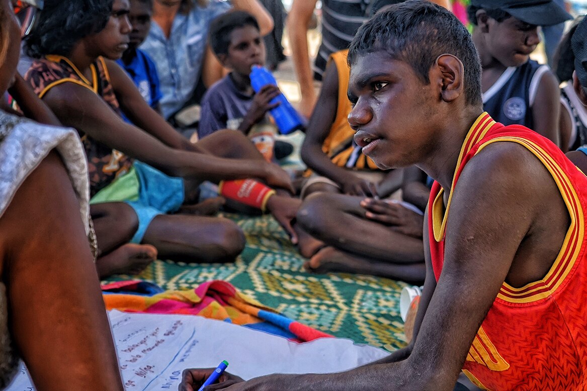 Trans teg ~ Yangi ~ 1-sahifa