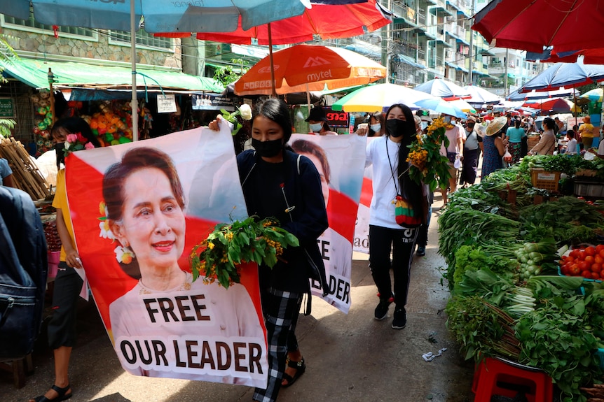 ASSK supporters march in Yangon