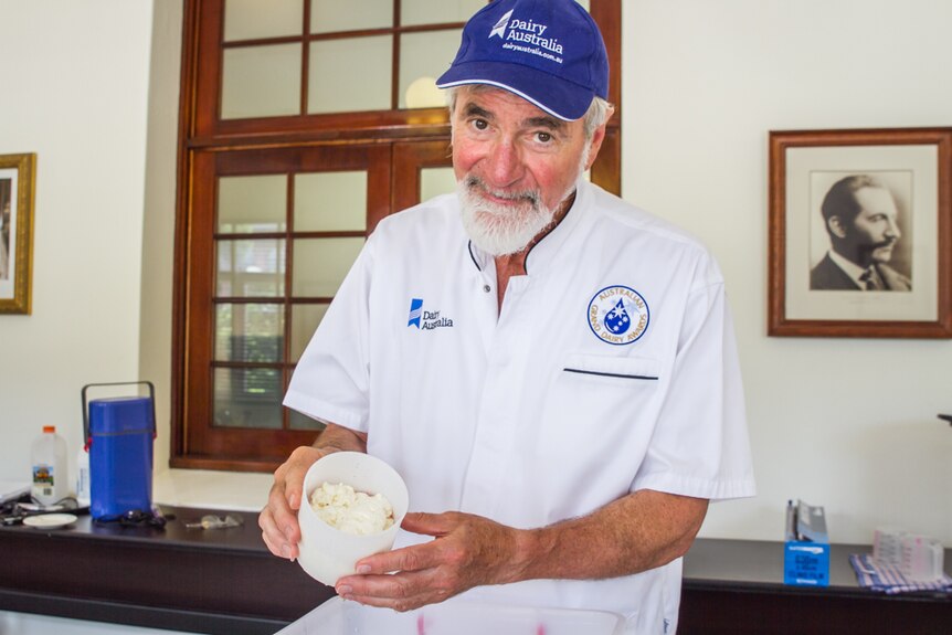 Russell Smith shows teachers how to make cheese from scratch.