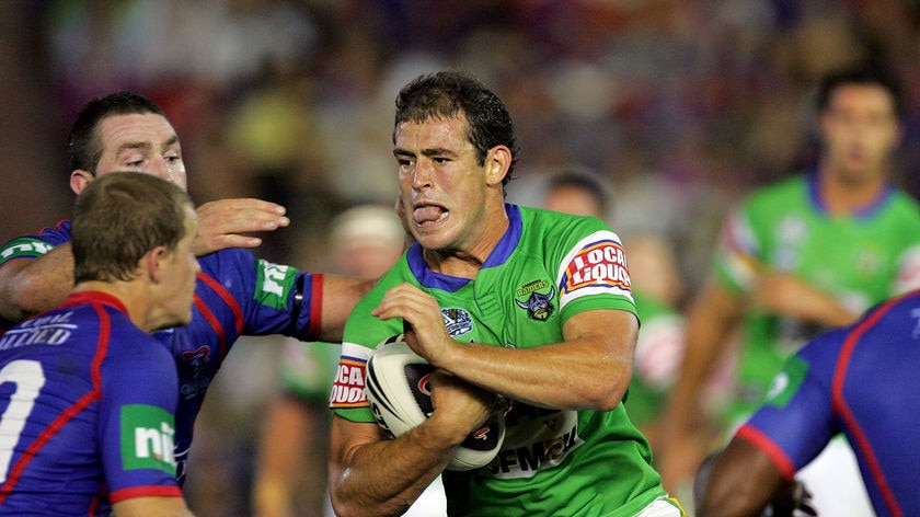 Terry Campese runs with the ball