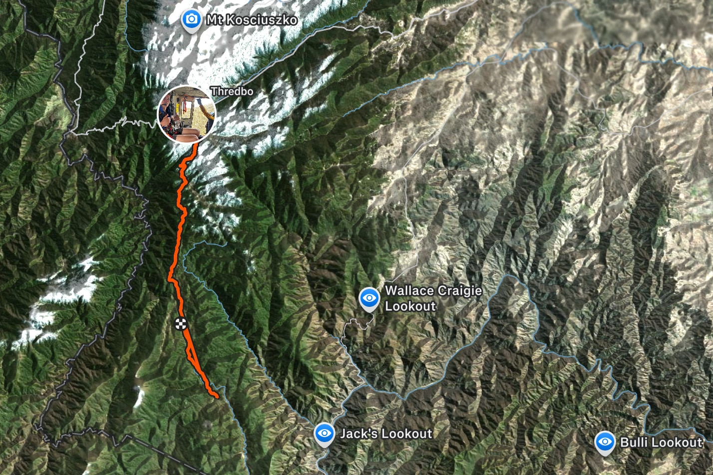 Um mapa com um caminho. 