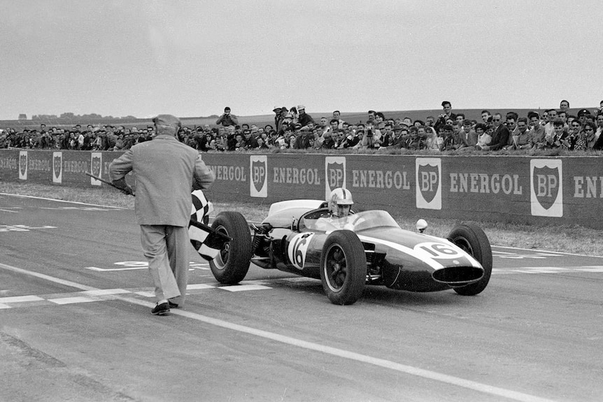 Jack Brabham wins French GP in 1960