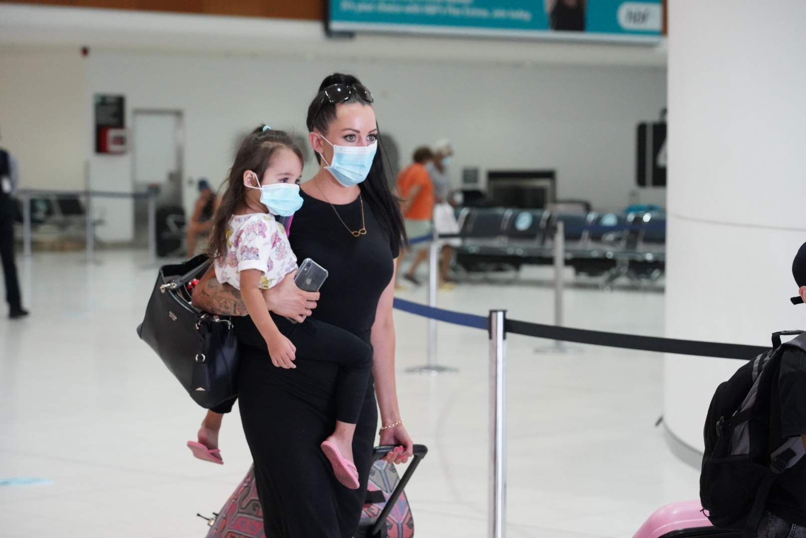 Mask mandate to be ditched at WA airports as state records 6,262 new