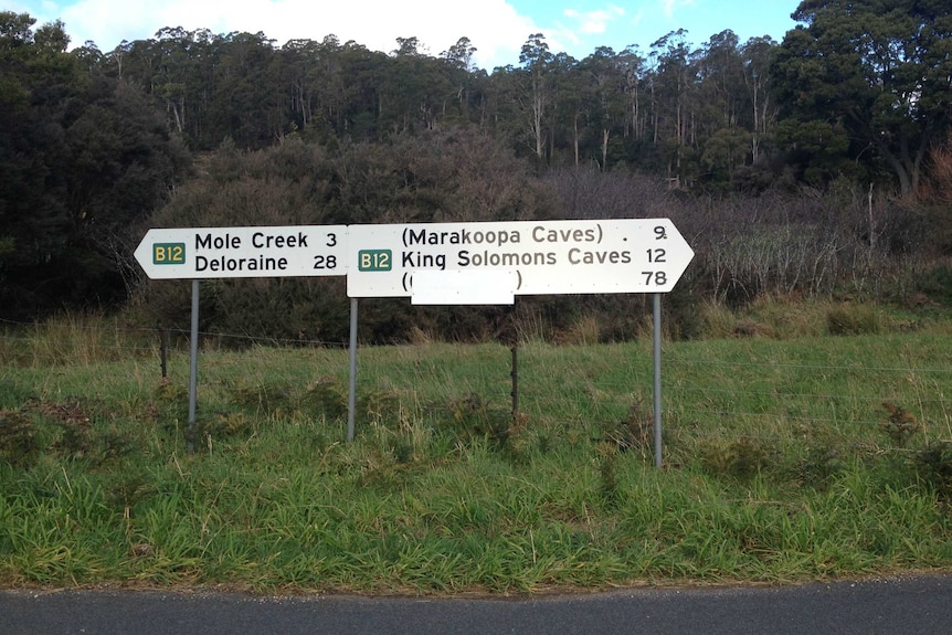 Temporary signage after flooding