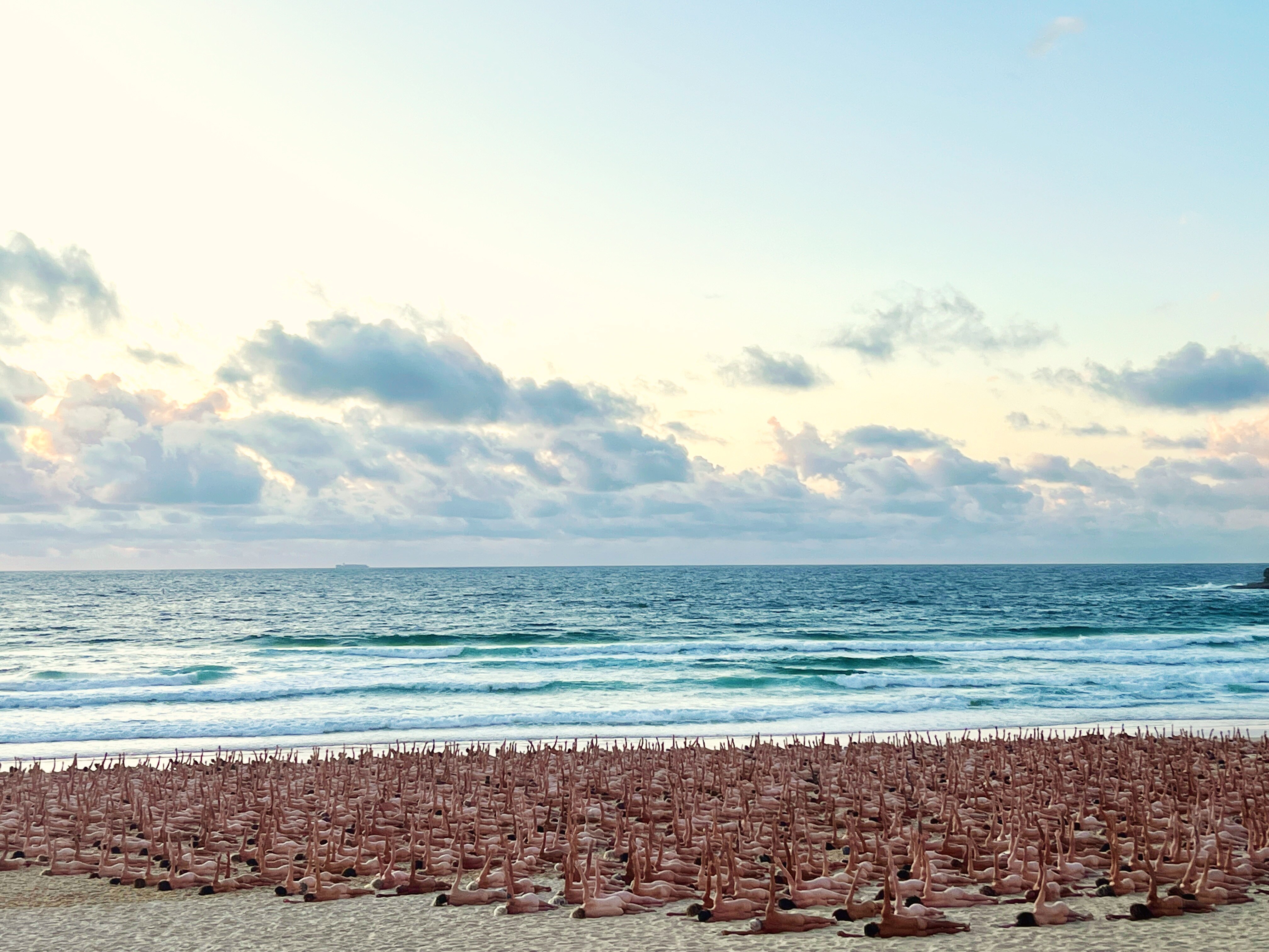 Bondi Beach goes nude as thousands strip off for Spencer Tunick art project  pic image