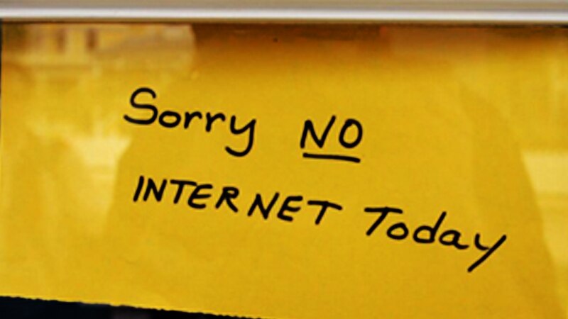 Sign reading "sorry no internet today"