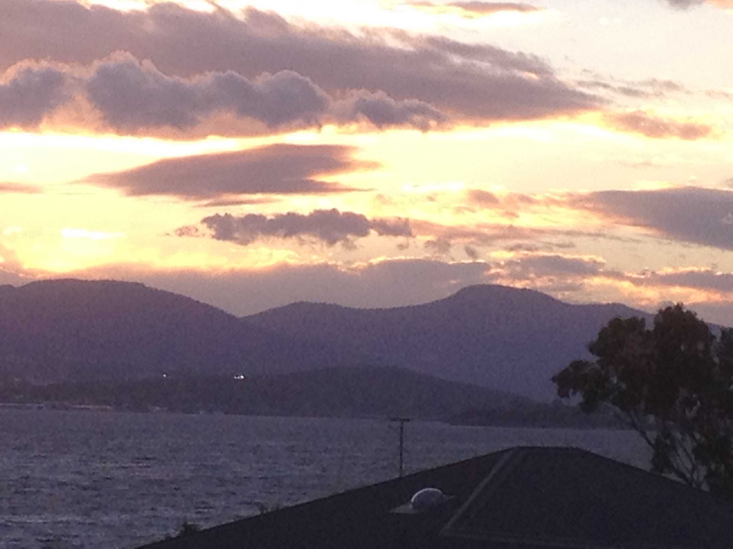 Drive on a windy Friday - ABC listen