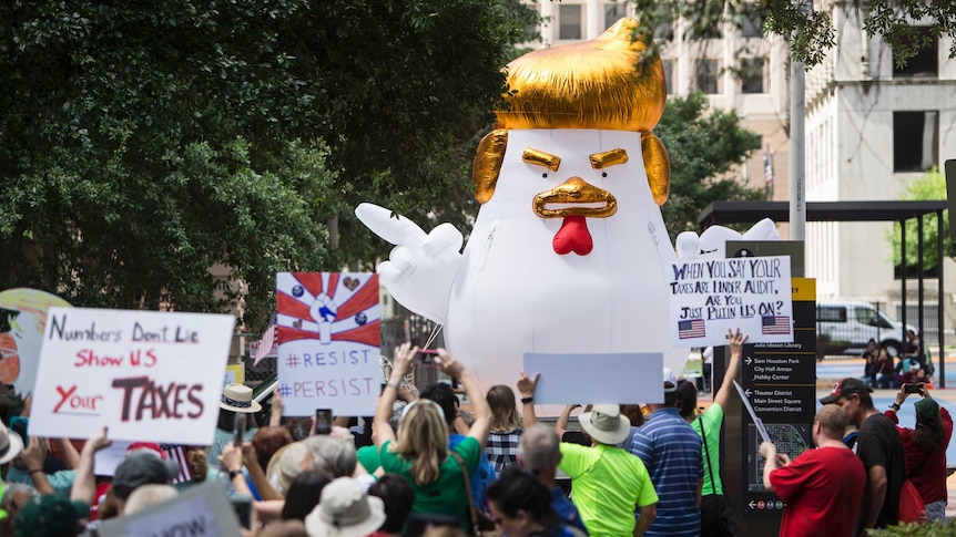 Trump chicken at tax rally
