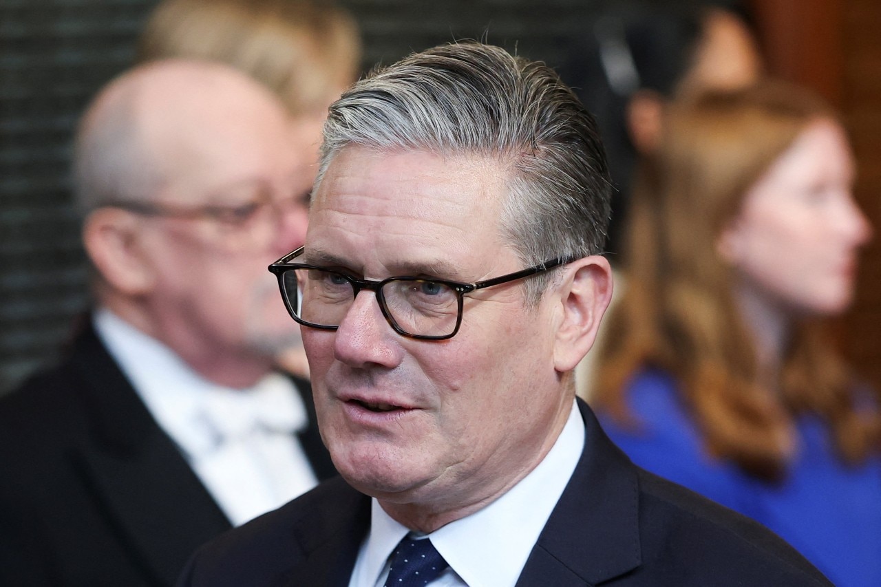 King opens UK parliament amid palace concerns over leadership chaos