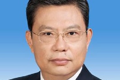 A head and shoulders shot of Zhao Leji.