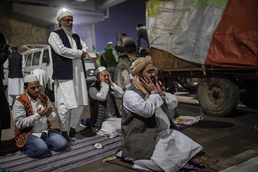 Muslim protesters hold prayers at the Delhi protest site