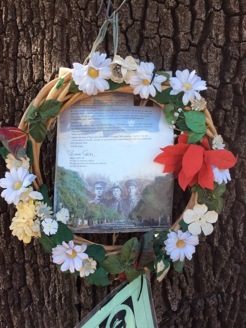 One of the wreaths on Roma's Heroes Avenue of Bottle trees