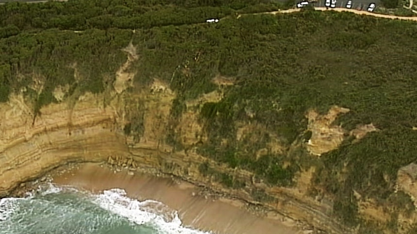 Cliffs over Bells Beach.