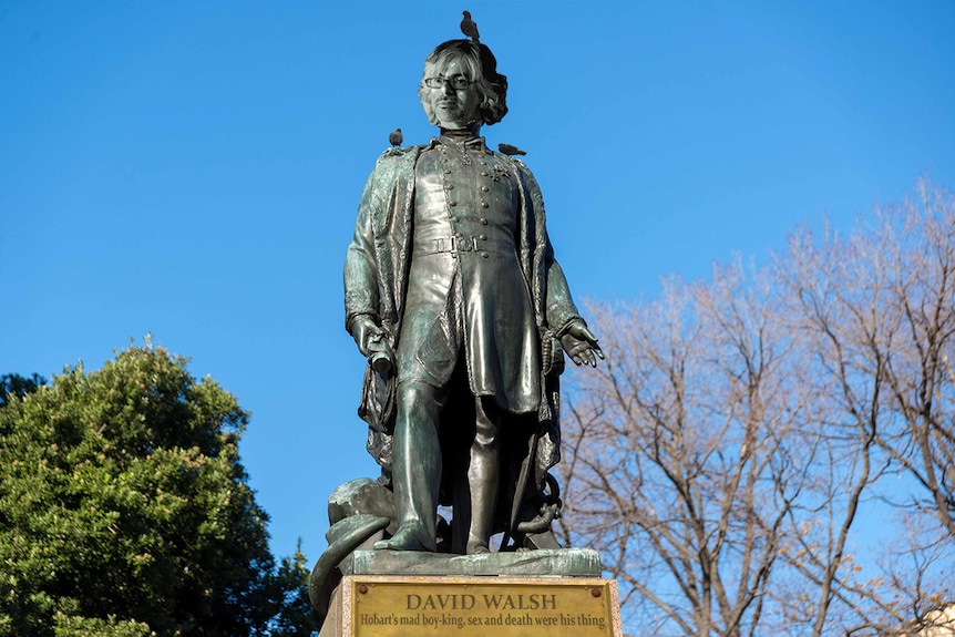An 'artists impression' of a David Walsh statue with tribute plaque.
