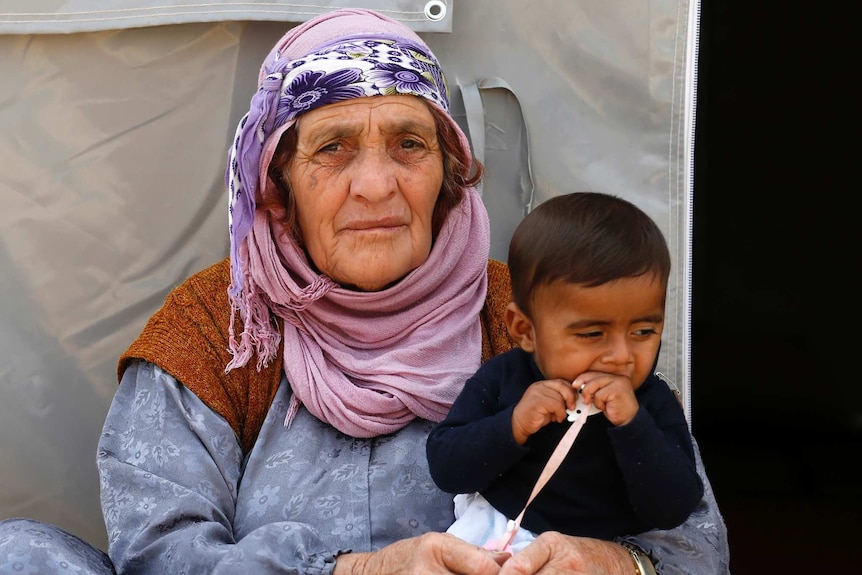 Kurdish refugees from Syrian town of Kobane