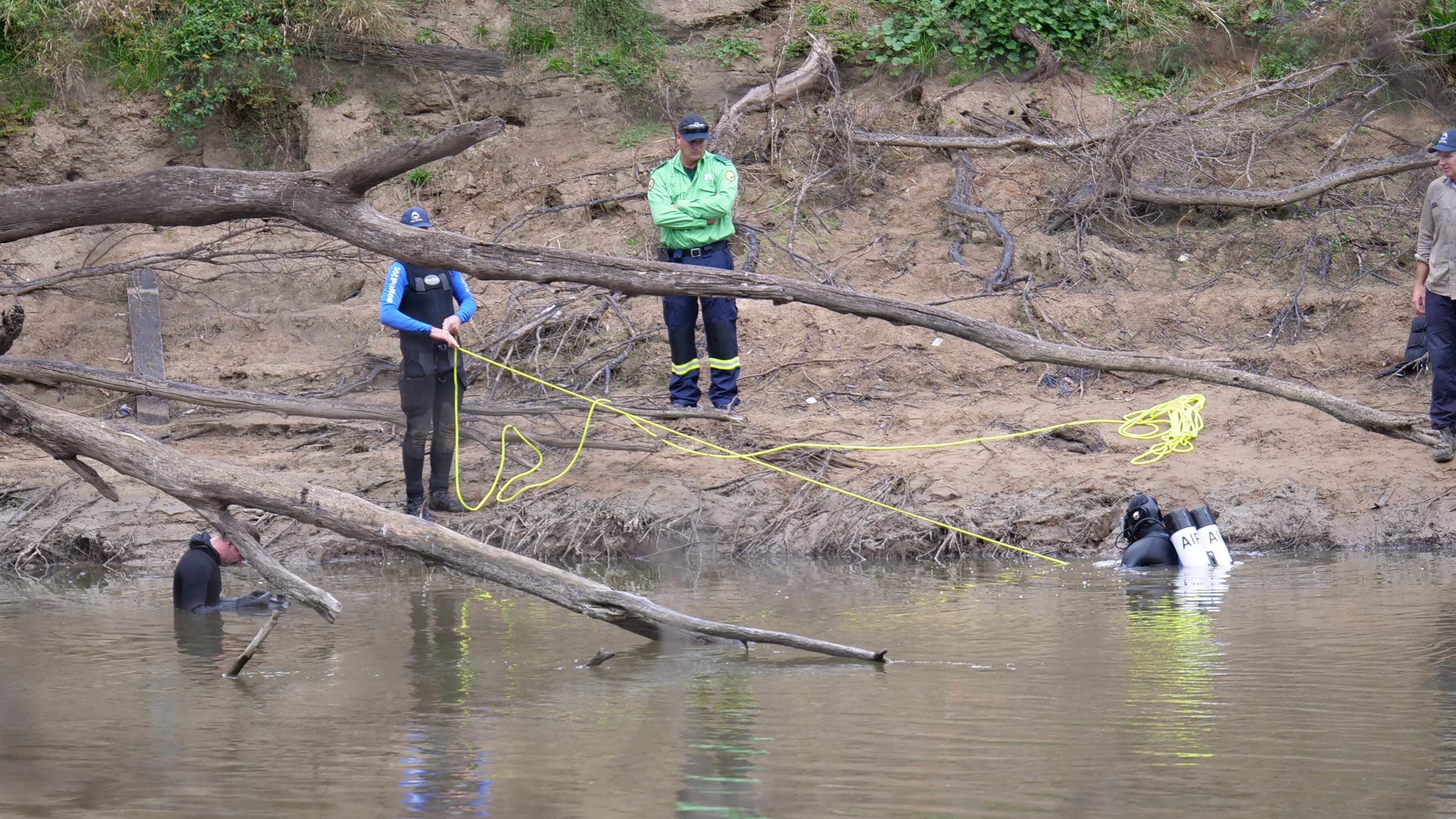 Woman's body found in Murrumbidgee River at Wagga Wagga - ABC News